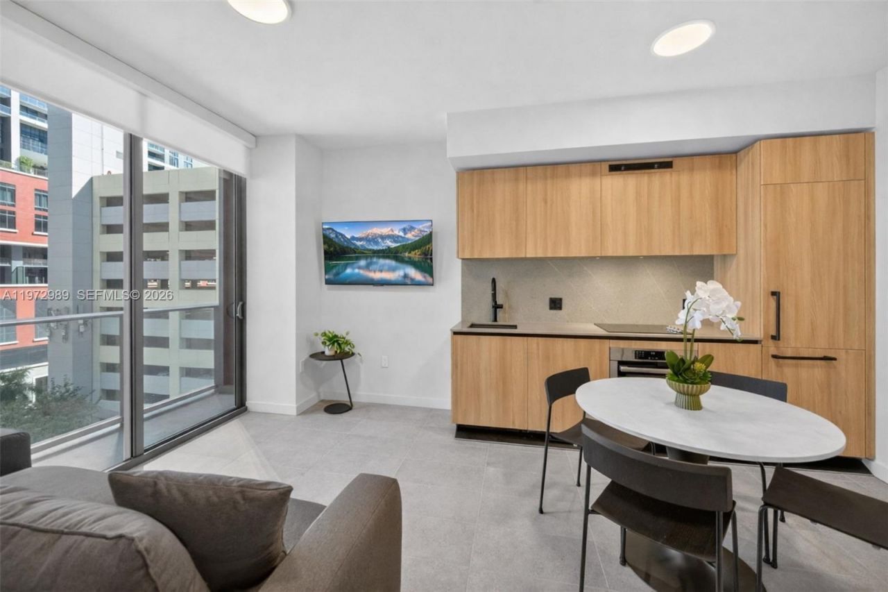 121 NE 5th St, Unit 710, Miami, FL 33132 Photo