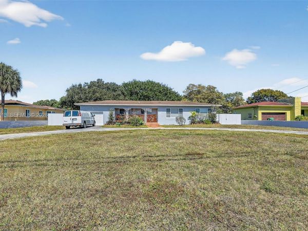 801 S Biscayne River Dr , Miami, FL 33169