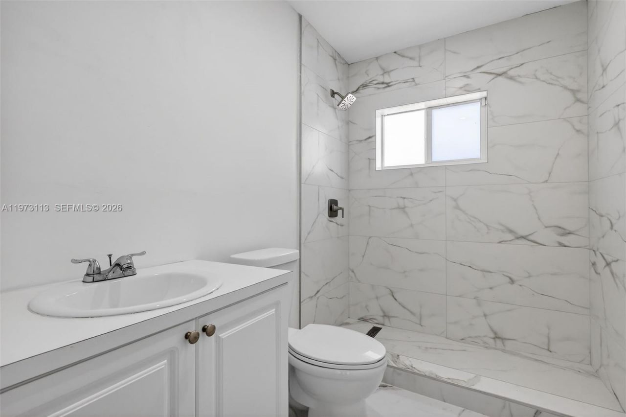 801 S Biscayne River Dr , Miami, FL 33169 Photo