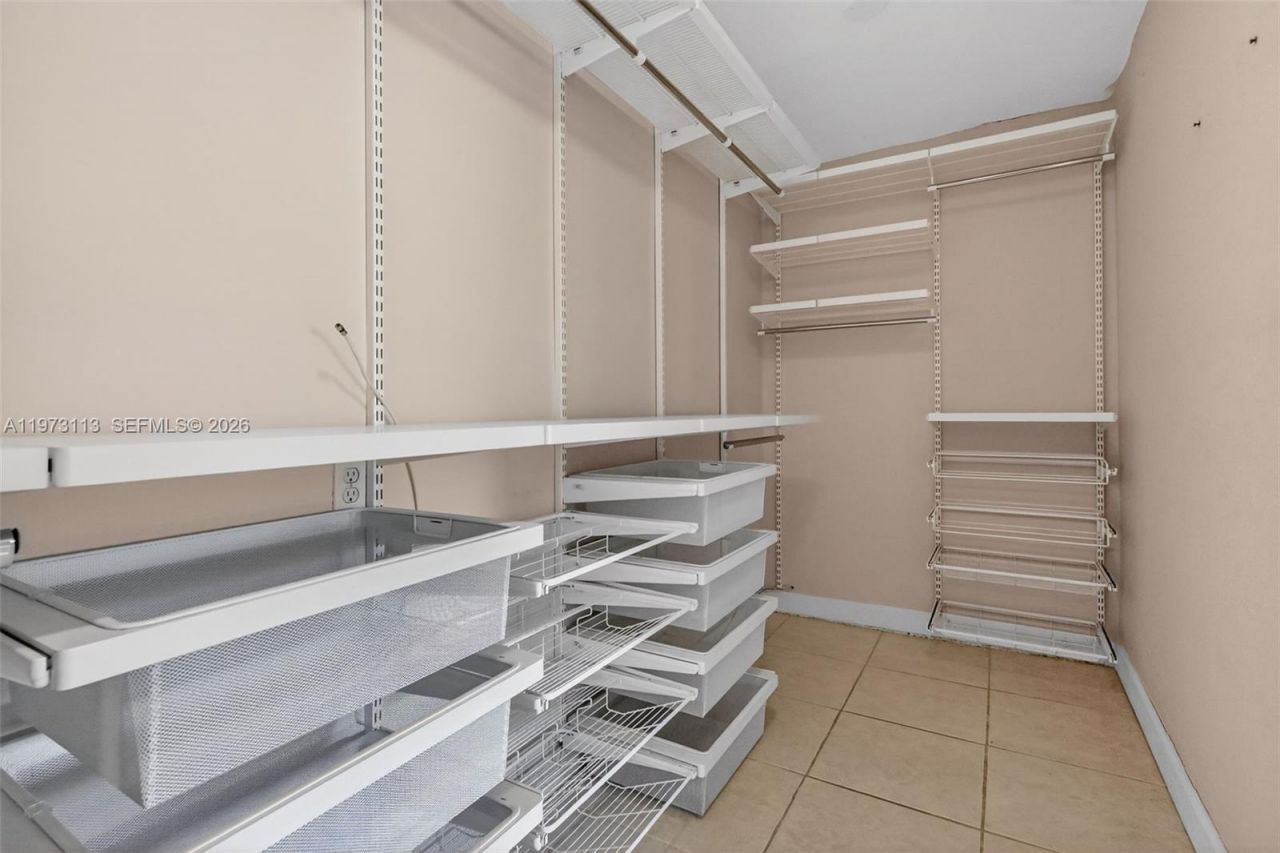 801 S Biscayne River Dr , Miami, FL 33169 Photo