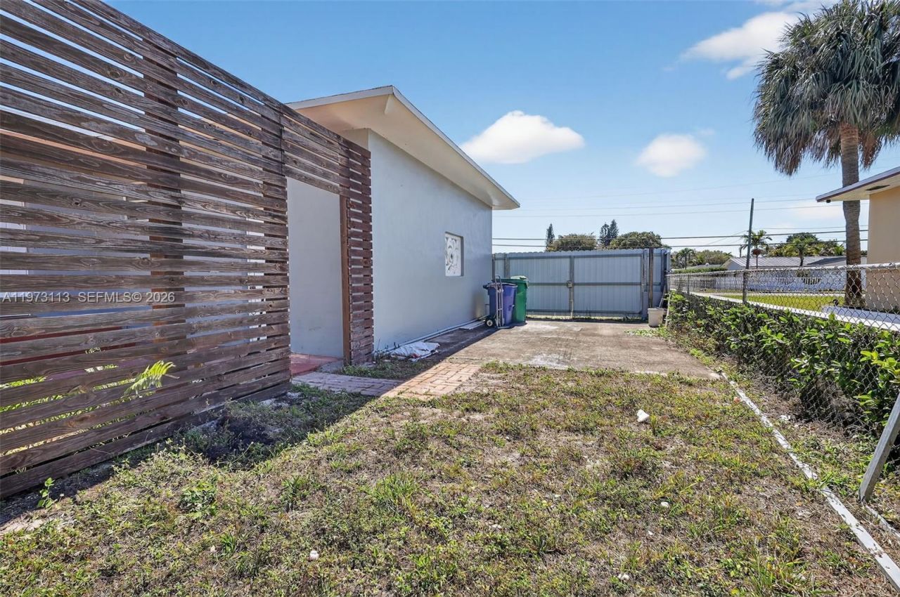 801 S Biscayne River Dr , Miami, FL 33169 Photo