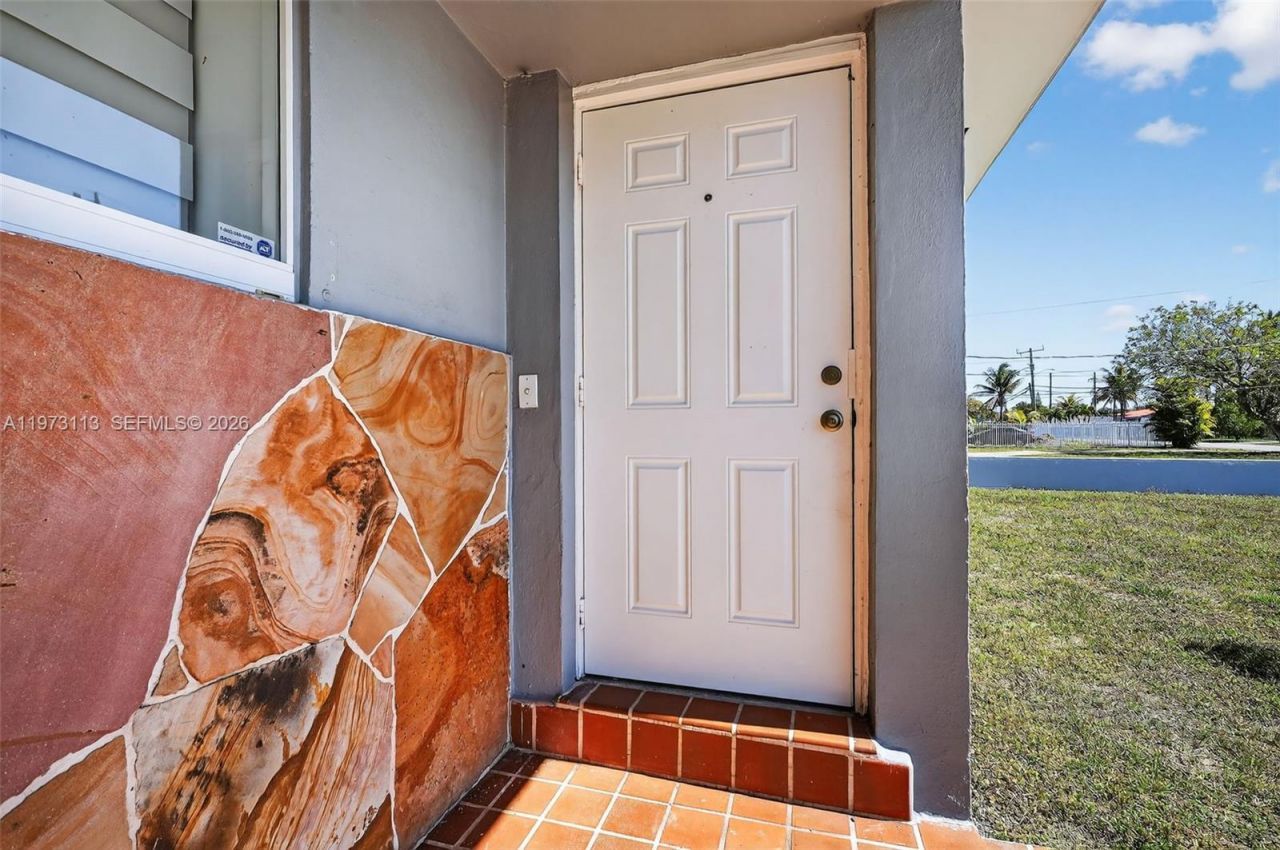 801 S Biscayne River Dr , Miami, FL 33169 Photo