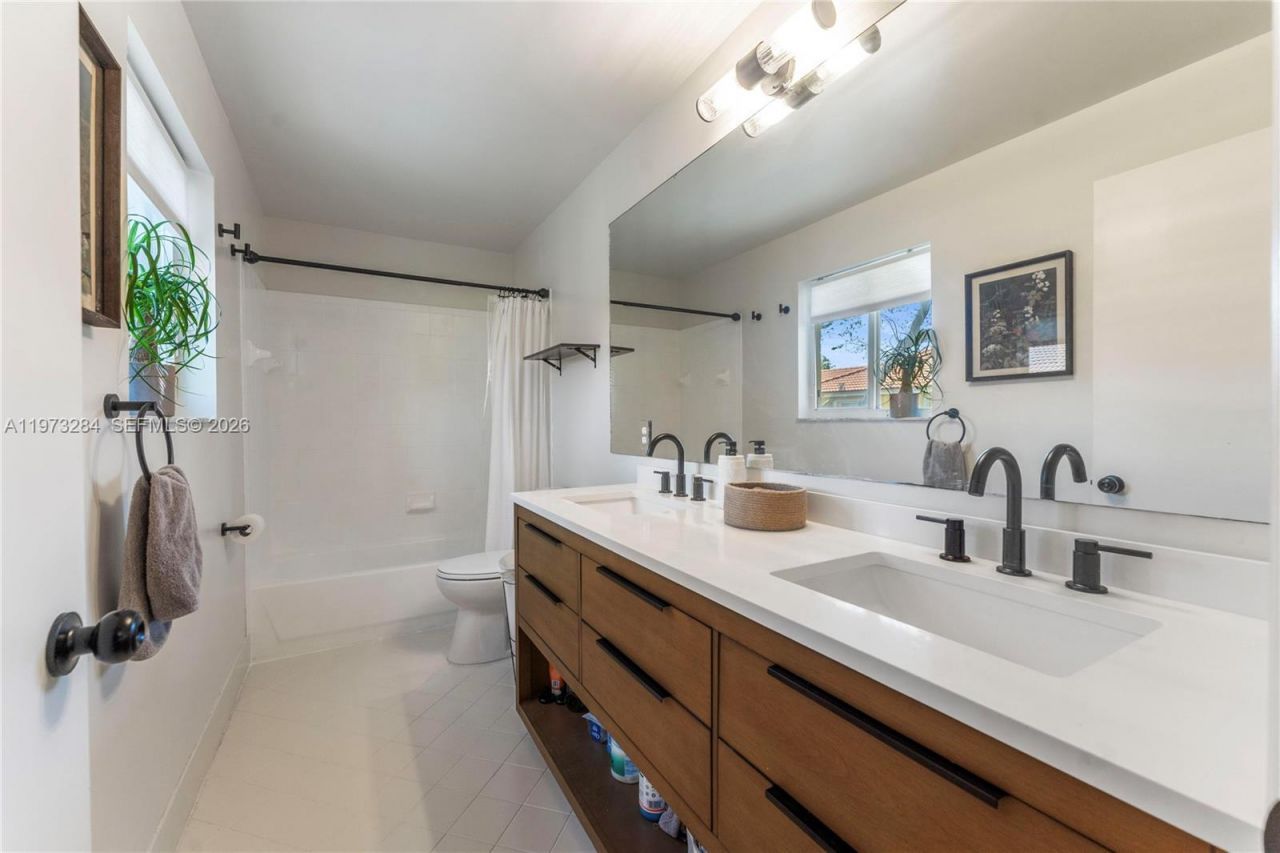 1855 SW 103rd Ave, Miramar, FL 33025 Photo