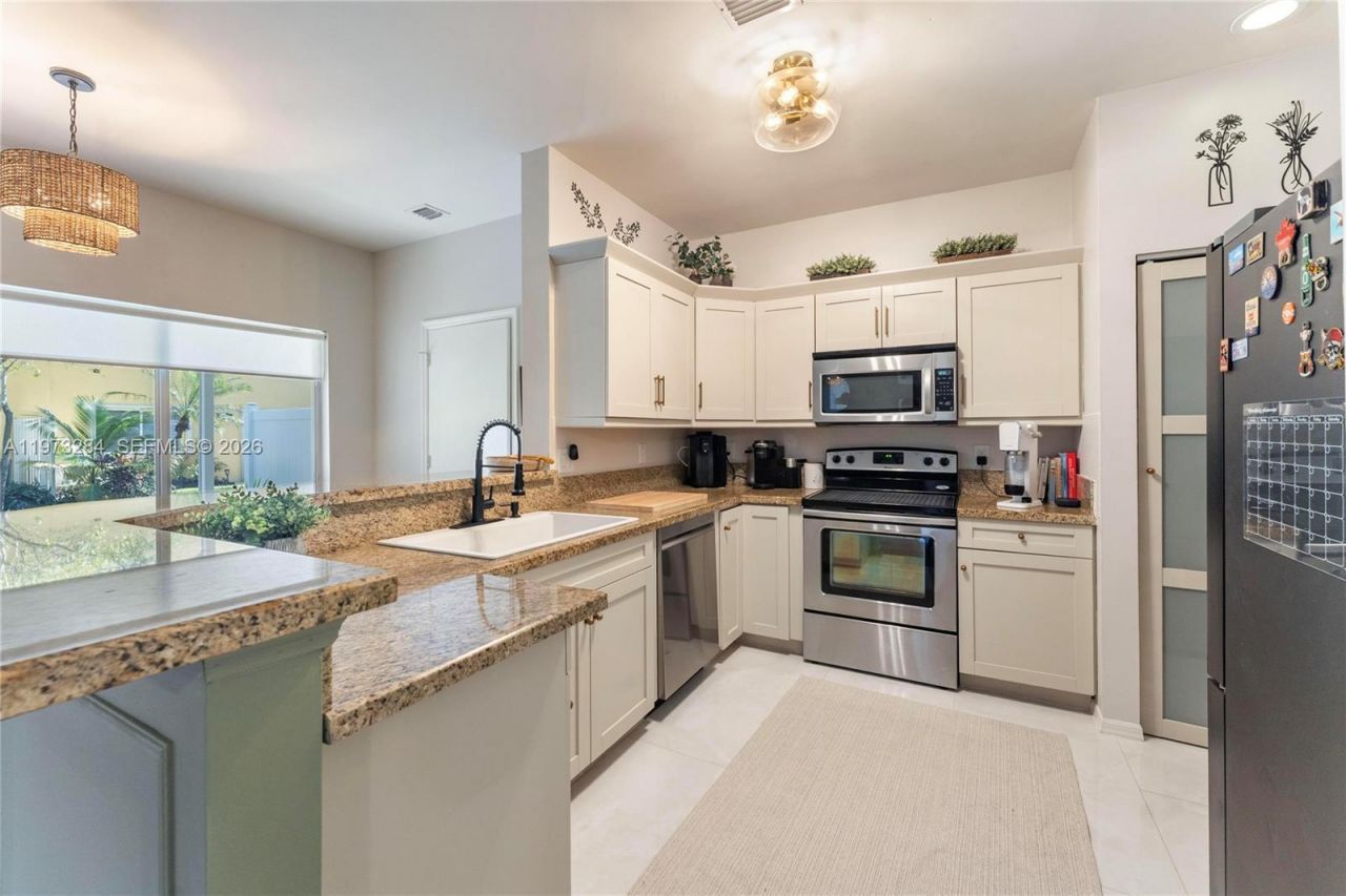 1855 SW 103rd Ave, Miramar, FL 33025 Photo