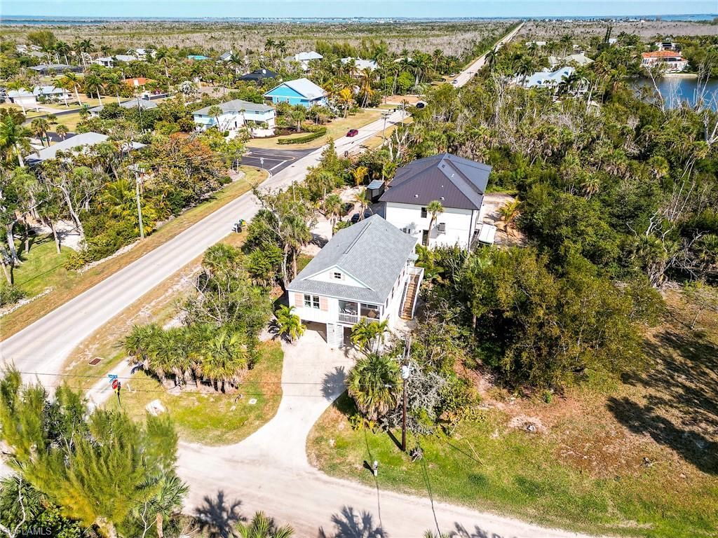 1550 Centre St, Sanibel, FL 33957 Photo