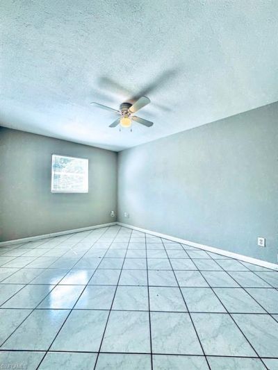 913 Hudson Ave, Lehigh Acres, FL 33936 Photo