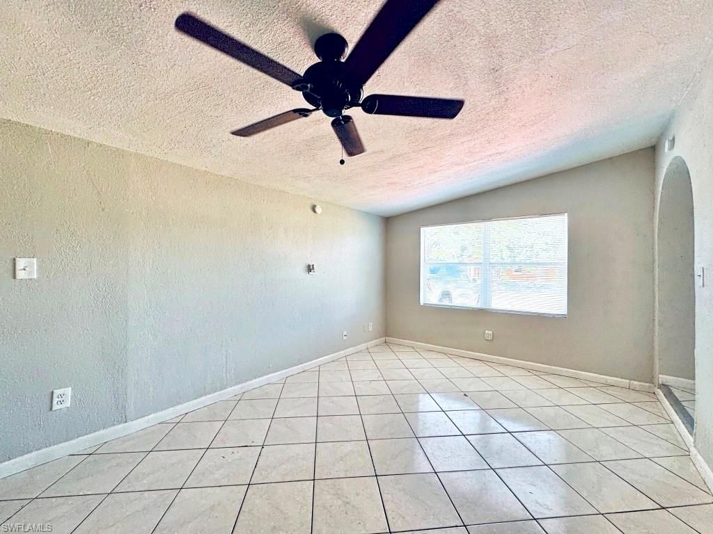 913 Hudson Ave, Lehigh Acres, FL 33936 Photo