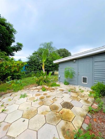 913 Hudson Ave, Lehigh Acres, FL 33936 Photo