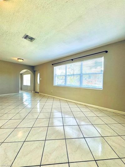913 Hudson Ave, Lehigh Acres, FL 33936 Photo