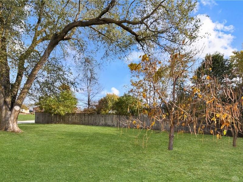 1231 Howard Drive, Greenville, OH 45331 Photo 16