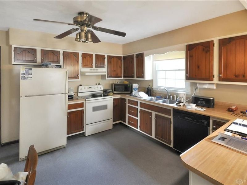 1231 Howard Drive, Greenville, OH 45331 Photo 4