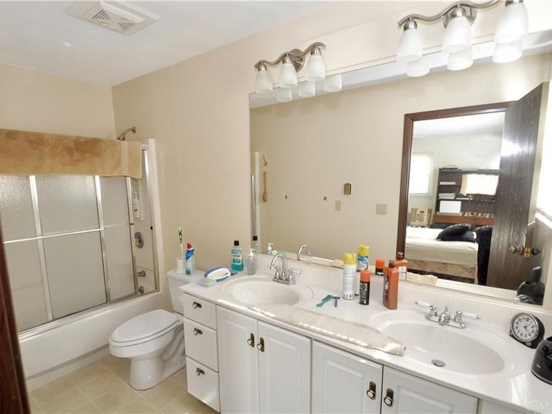 1231 Howard Drive, Greenville, OH 45331 Photo 9