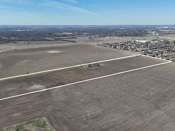 1931 Fm 878, Waxahachie, TX 75165