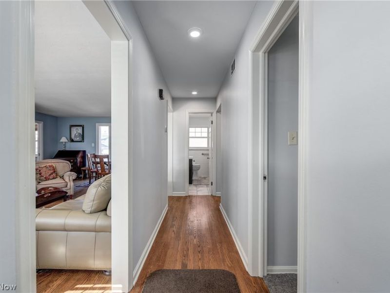 2570 Jameston Drive, Rocky River, OH 44116 Photo 11