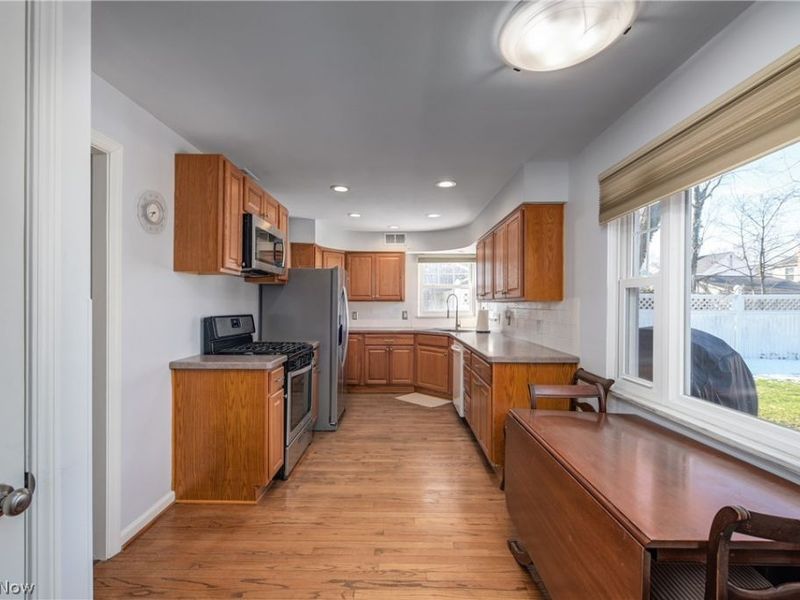 2570 Jameston Drive, Rocky River, OH 44116 Photo 12