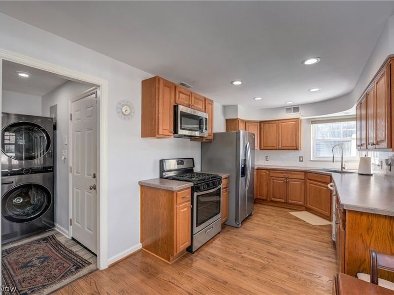 2570 Jameston Drive, Rocky River, OH 44116 Photo 13