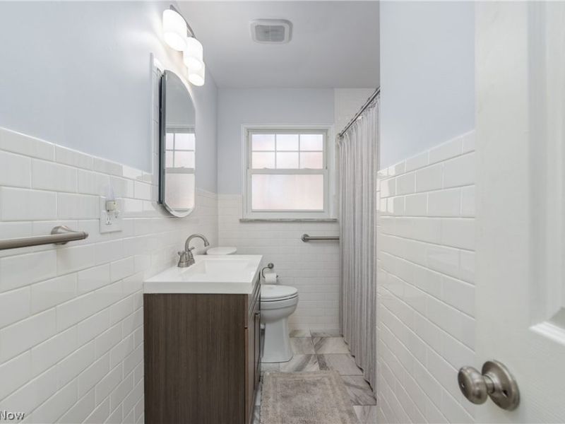 2570 Jameston Drive, Rocky River, OH 44116 Photo 21