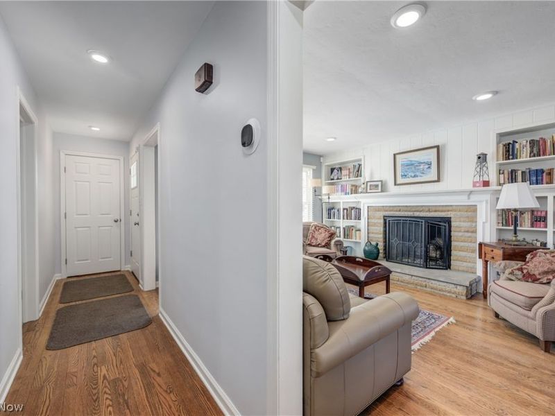 2570 Jameston Drive, Rocky River, OH 44116 Photo 3