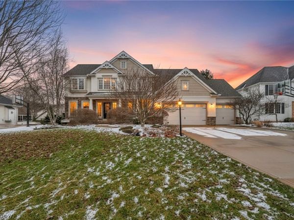 5551 Brook Run Drive, Medina, OH 44256