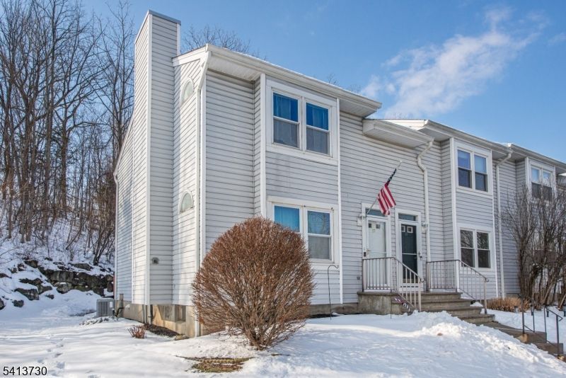 17 Village Dr, Hamburg, NJ 07419 Main Photo