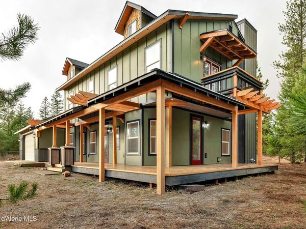 81 Angelina , Priest River, ID 83856