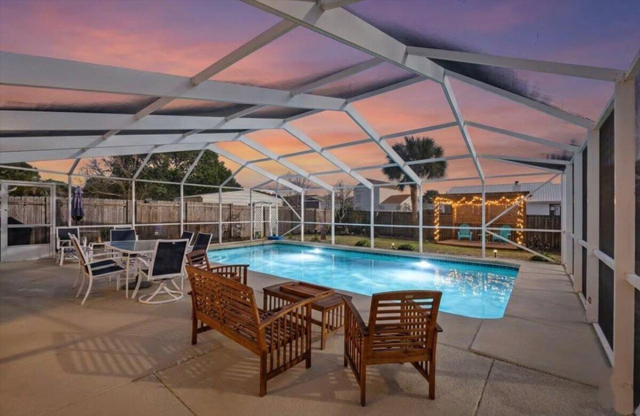 110 Austin Court, Mary Esther, FL 32569 Main Photo