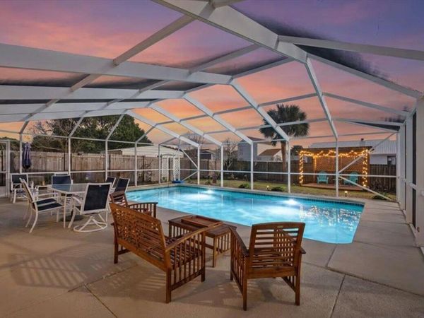 110 Austin Court, Mary Esther, FL 32569