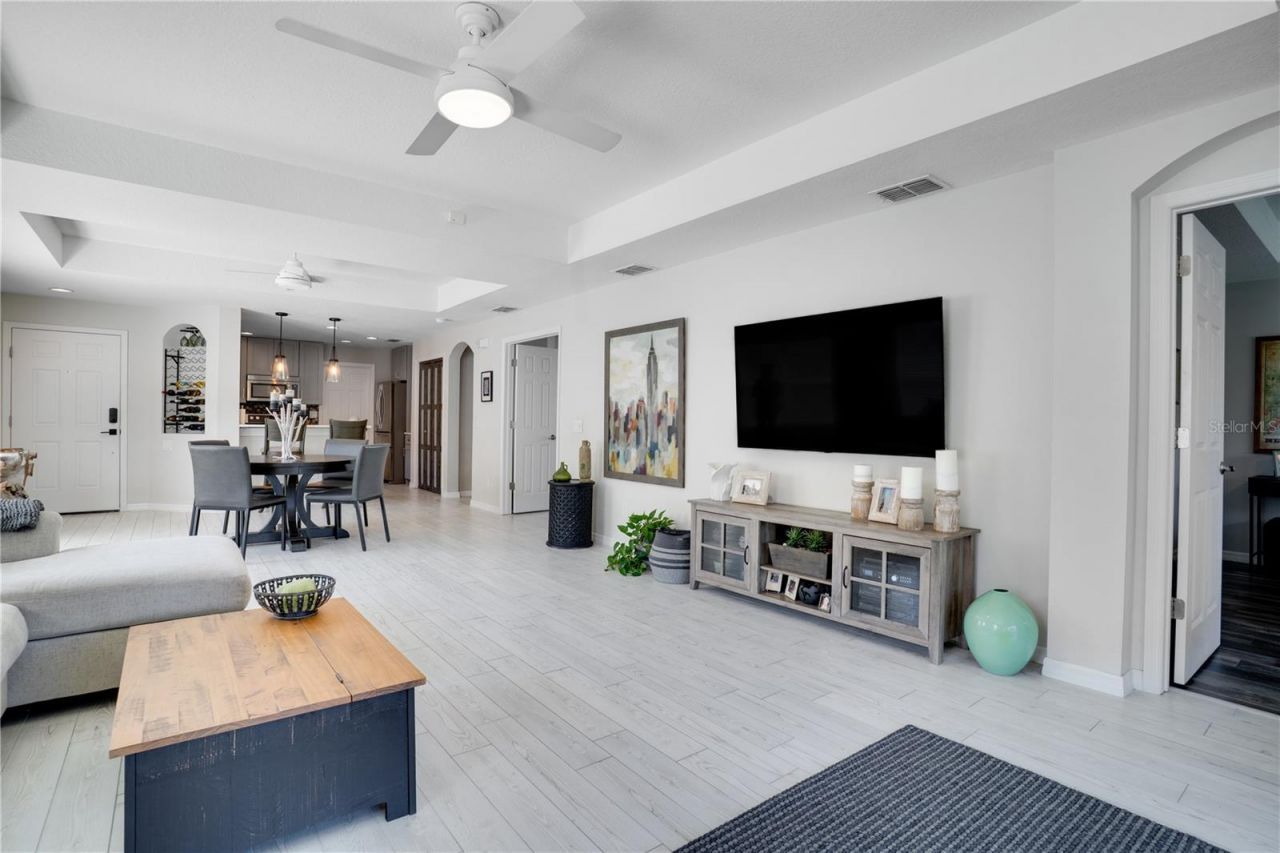 5910 Oak Mill Terrace, Palmetto, FL 34221 Photo