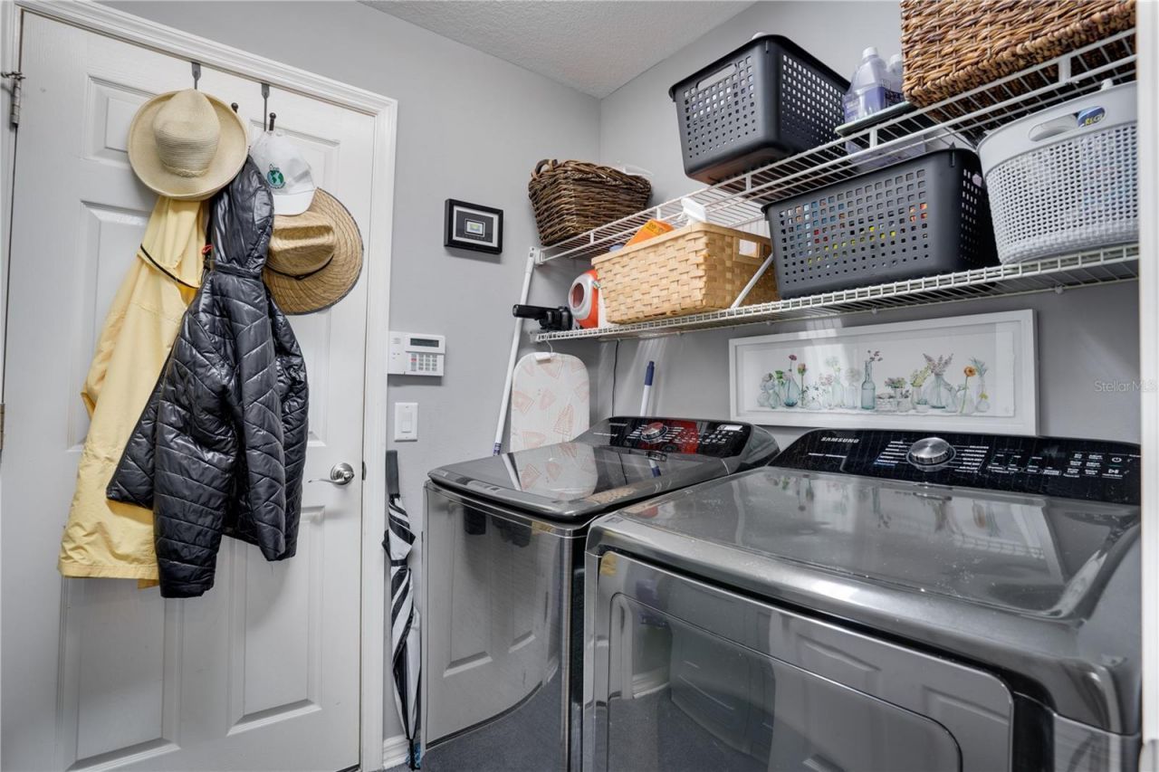 5910 Oak Mill Terrace, Palmetto, FL 34221 Photo