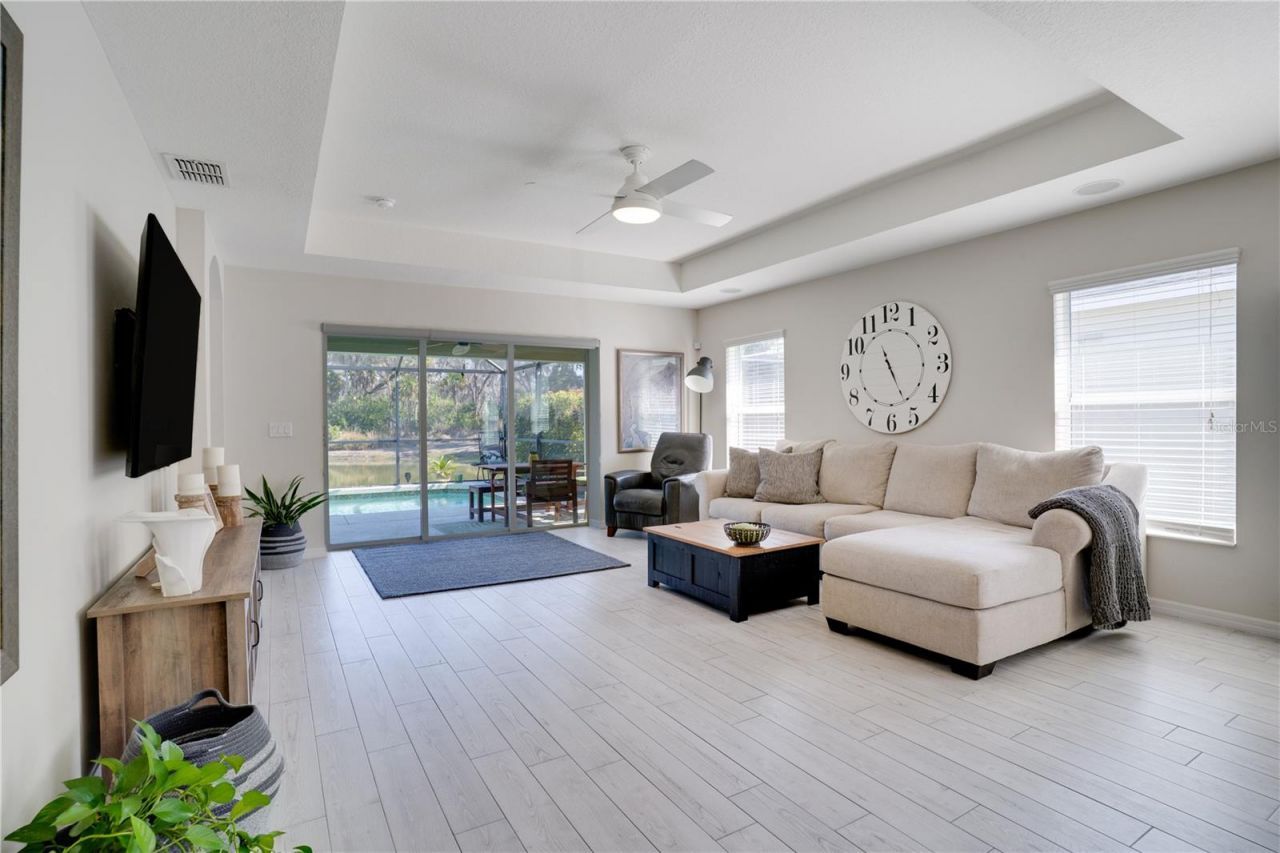 5910 Oak Mill Terrace, Palmetto, FL 34221 Photo