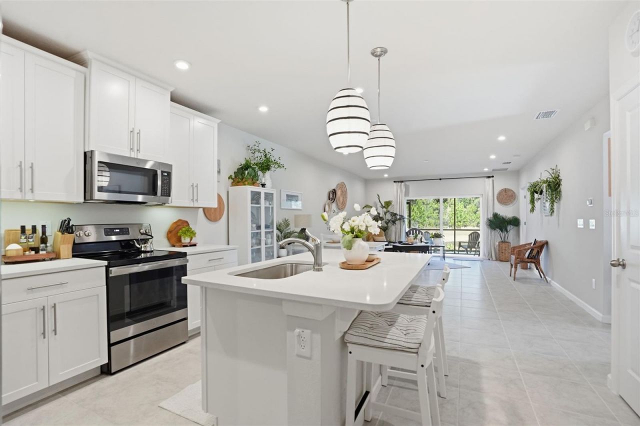 18093 Turning Leaf Circle, Land O Lakes, FL 34638 Photo