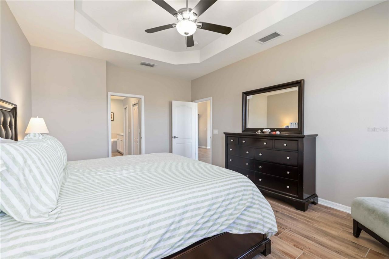 5220 Lakehurst Court, Palmetto, FL 34221 Photo