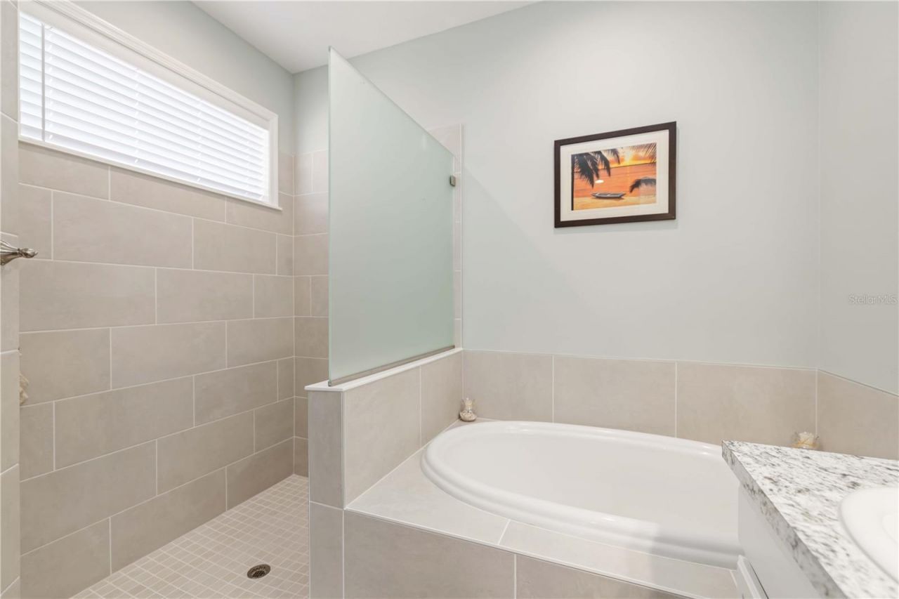 5220 Lakehurst Court, Palmetto, FL 34221 Photo