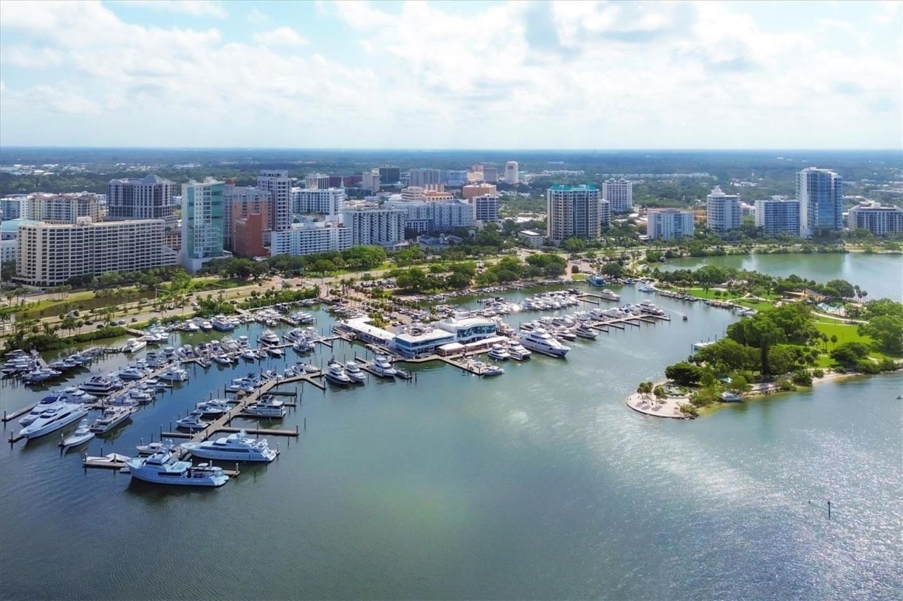 101 S Gulfstream Avenue , Unit 9A, Sarasota, FL 34236 Photo