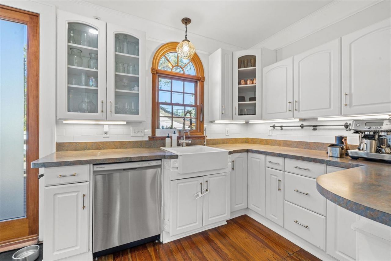 2747 3rd Avenue N, Saint Petersburg, FL 33713 Photo