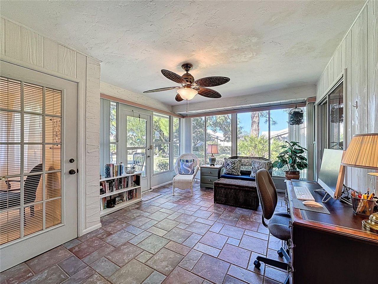 5611 Garden Lakes Drive, Bradenton, FL 34203 Photo