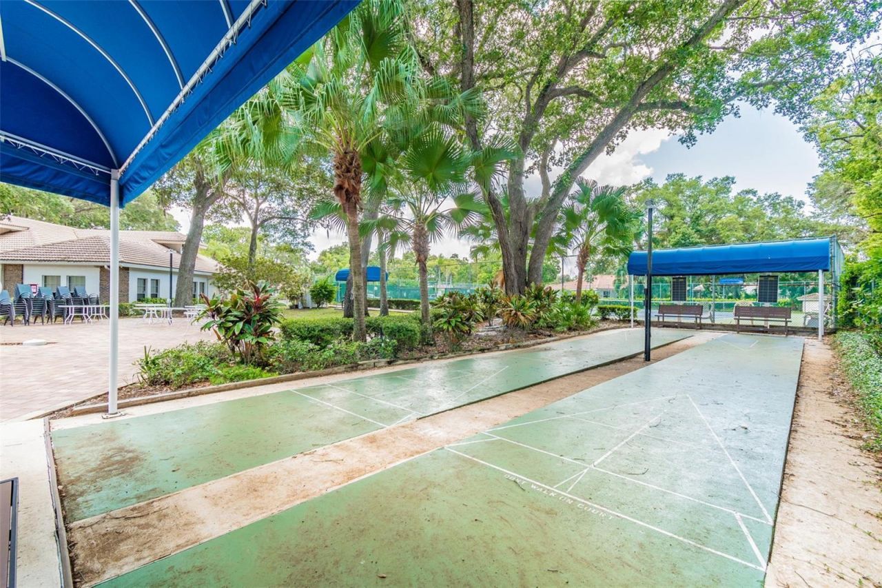 5611 Garden Lakes Drive, Bradenton, FL 34203 Photo