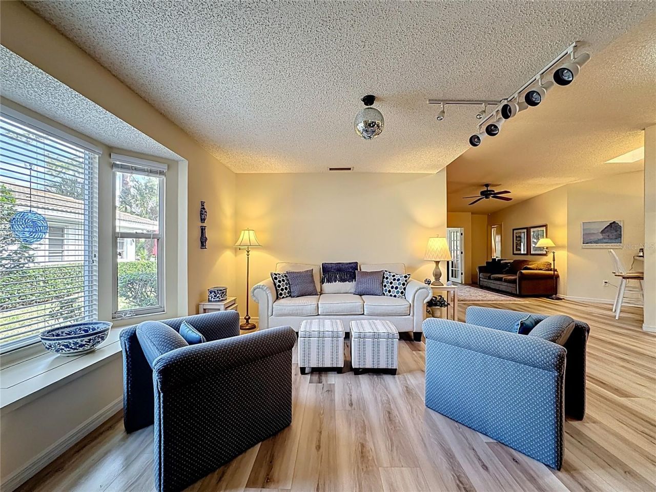 5611 Garden Lakes Drive, Bradenton, FL 34203 Photo