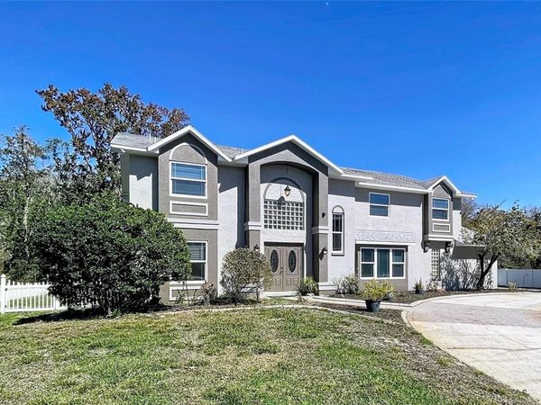 10655 LAKEVIEW DRIVE, NEW PORT RICHEY, FL 34654
