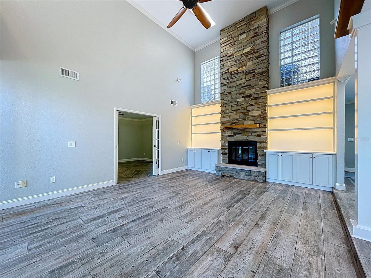 10655 Lakeview Drive, New Port Richey, FL 34654 Photo