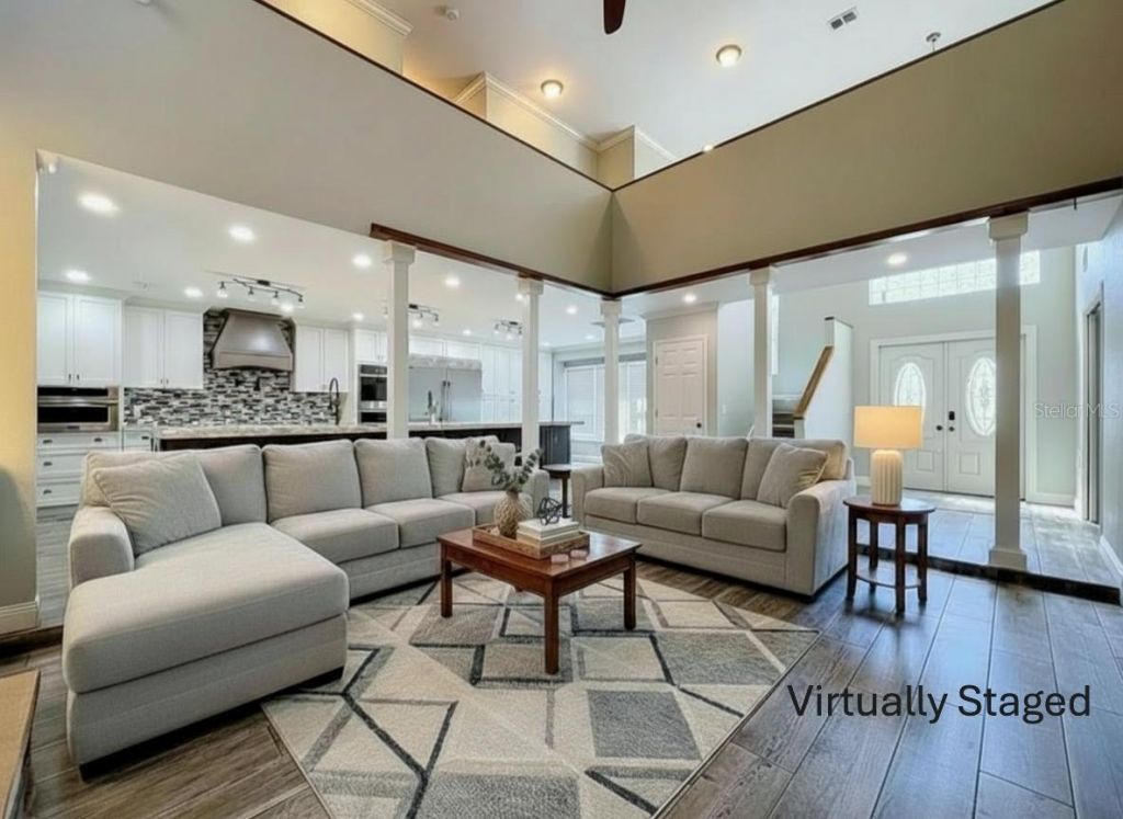 10655 Lakeview Drive, New Port Richey, FL 34654 Photo