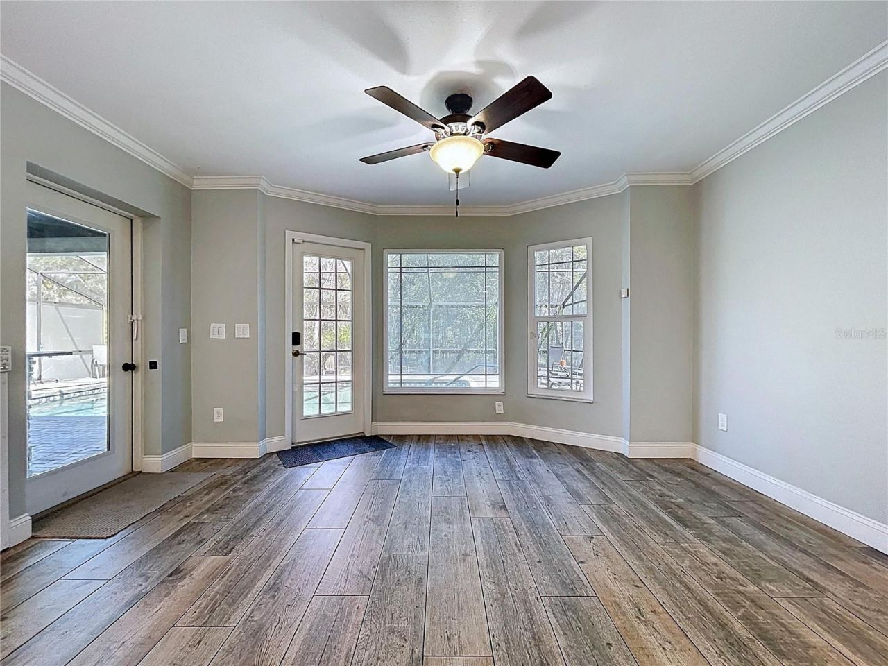 10655 Lakeview Drive, New Port Richey, FL 34654 Photo