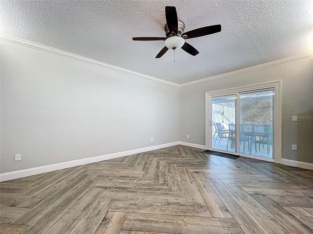 10655 Lakeview Drive, New Port Richey, FL 34654 Photo
