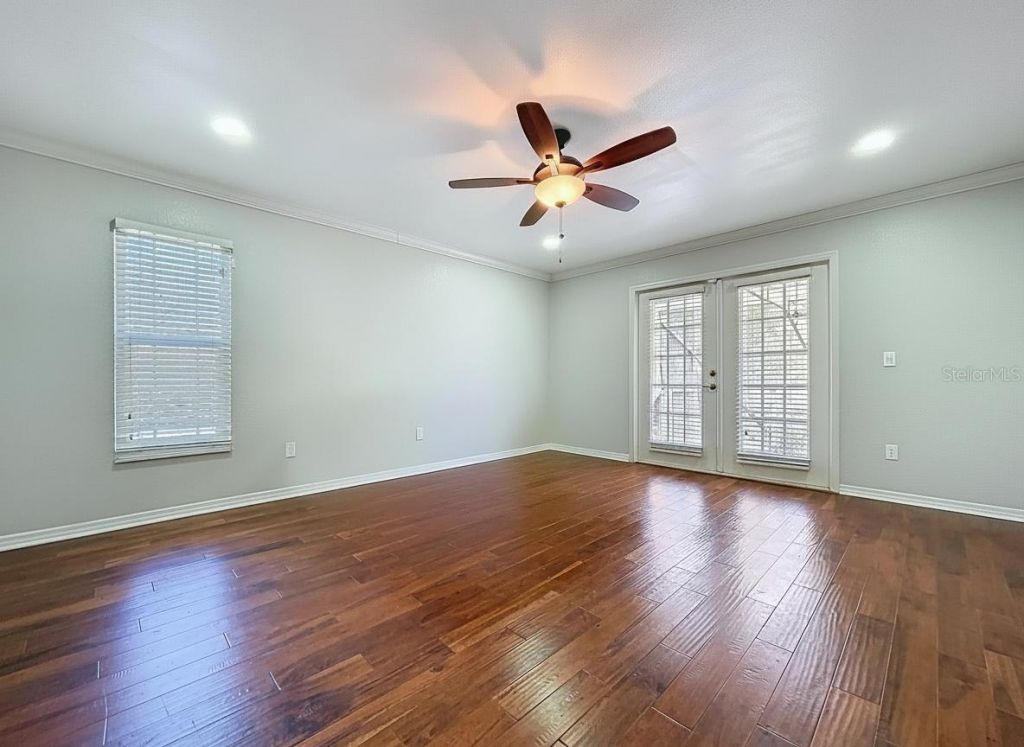 10655 Lakeview Drive, New Port Richey, FL 34654 Photo