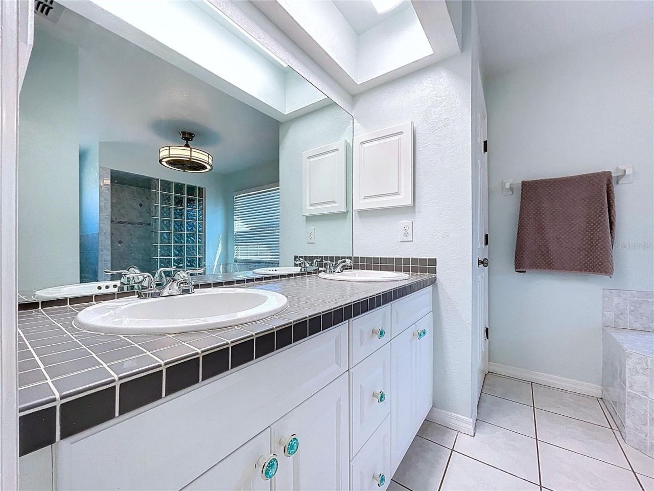 10655 Lakeview Drive, New Port Richey, FL 34654 Photo