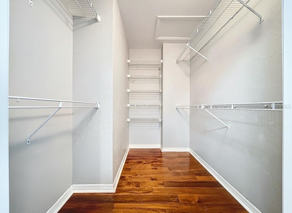 10655 Lakeview Drive, New Port Richey, FL 34654 Photo