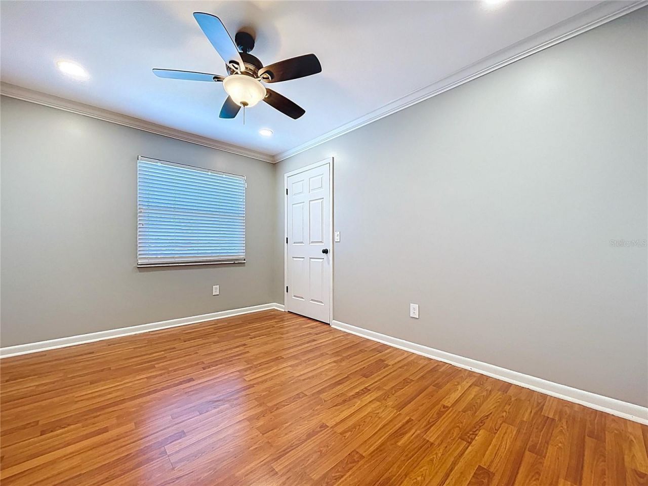 10655 Lakeview Drive, New Port Richey, FL 34654 Photo