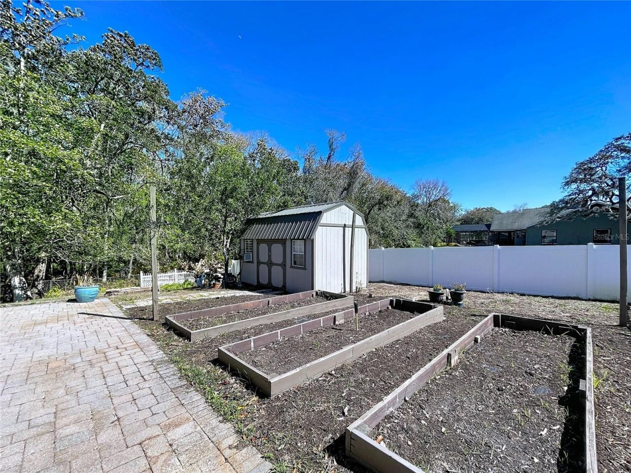 10655 Lakeview Drive, New Port Richey, FL 34654 Photo