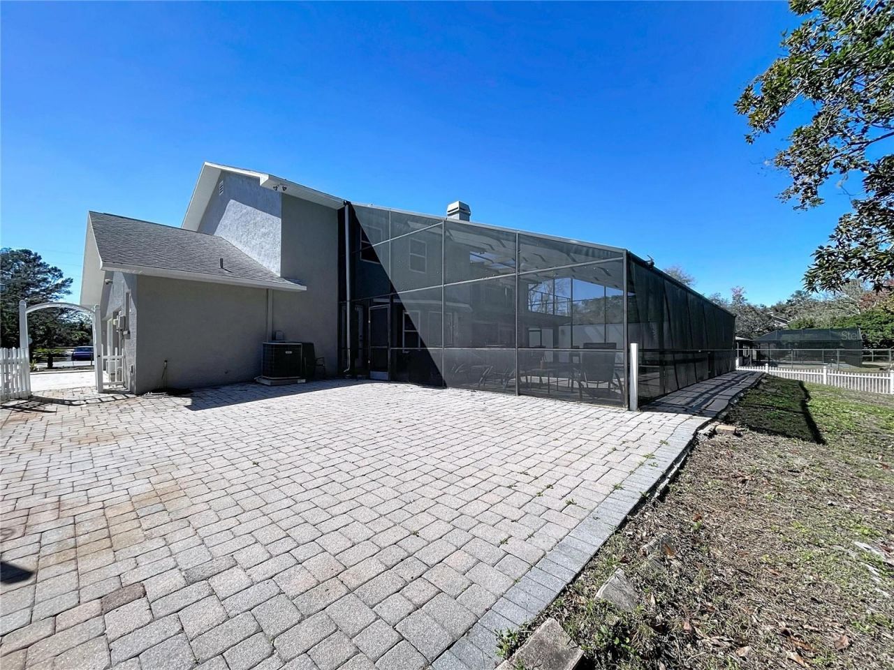 10655 Lakeview Drive , New Port Richey, FL 34654 Photo