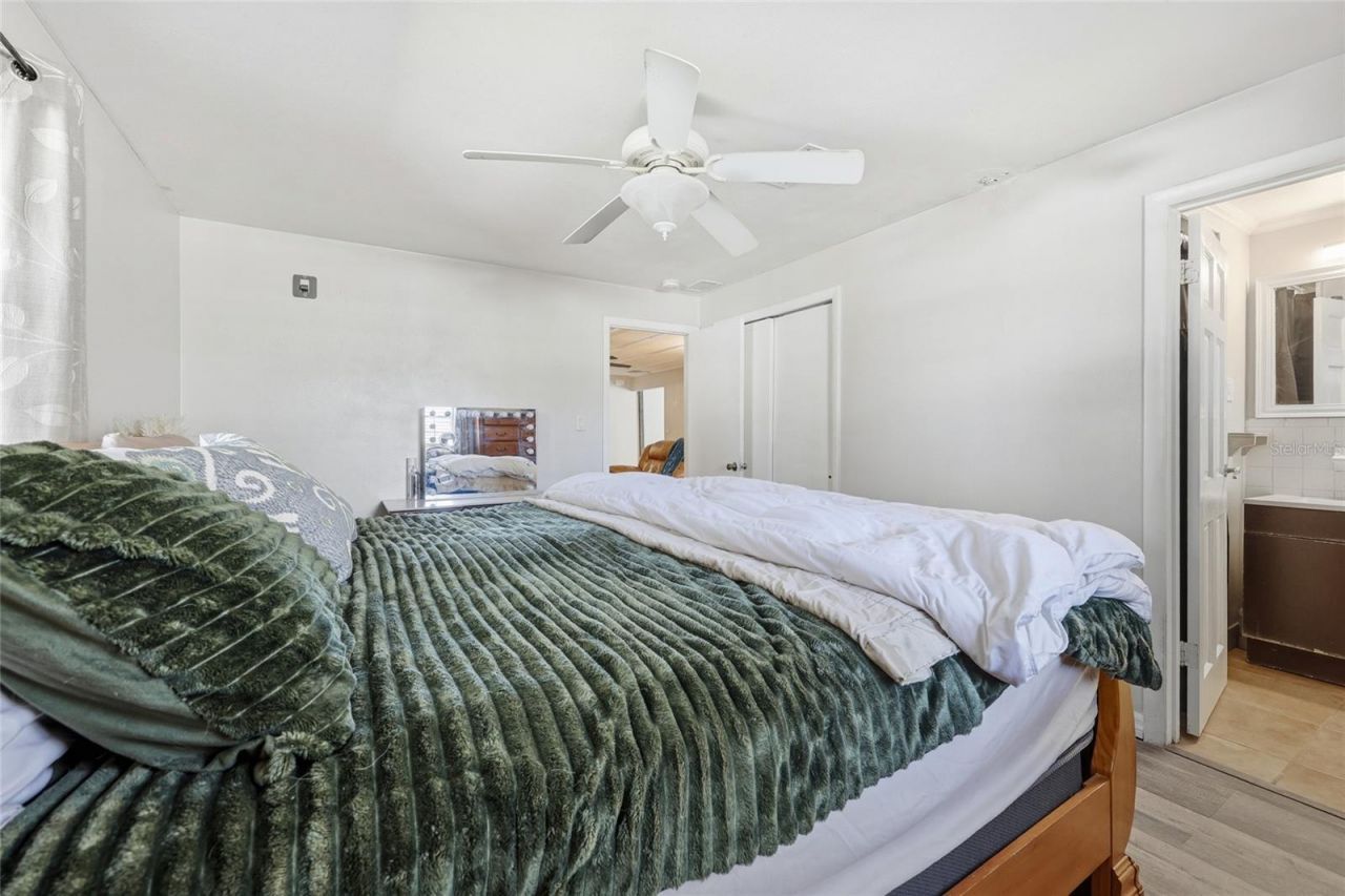 917 SW 2nd Avenue, Trenton, FL 32693 Photo